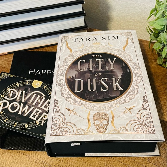 Fairyloot Exclusive Signed Edition The City of Dusk by Tara Sim